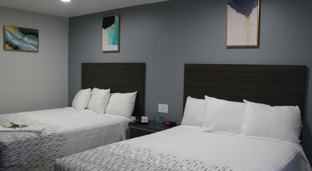 Четырёхместный номер Standard SureStay Hotel by Best Western Chowchilla Yosemite