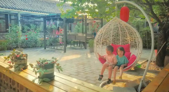 Двухместный номер Economy Beijing Badaling Great Wall Caos Courtyard guesthousel 1Private english tour guide 2Pick up&Drof off &landmark visiting serivice3Very near to Badaling Great Wall4Offer free beijing travel guide5Traditonal Chinese courtyard