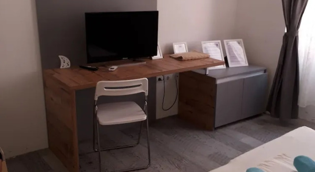 Hostel Ljiljana, Забронировать Хостел Хостелы Пула, рядом с Pula Twin Gates, Хостел