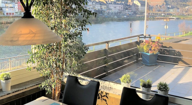 Апартаменты Deluxe Ferienwohnungen Haus zur Linde