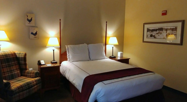 Warren Conference Center and Inn, Забронировать Отель Ашленд Tenney Mountain