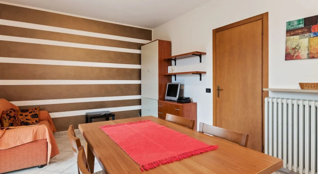 Serene Holiday Home in Lazise With Private Swimming Pool, Prenota Casa vacanze Hotel a Veneto con piscina, Piscina