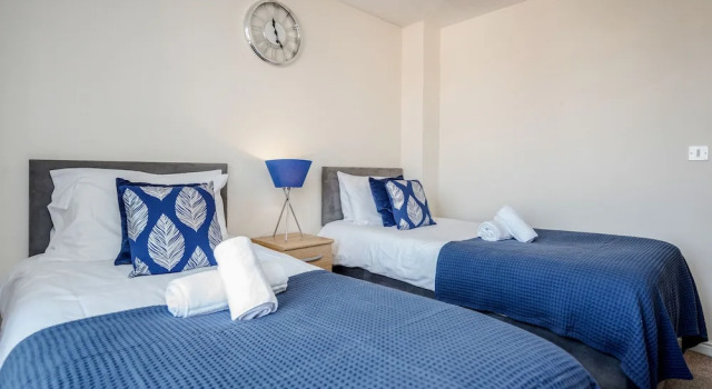 Captivating 3-bed Apartment in Grays