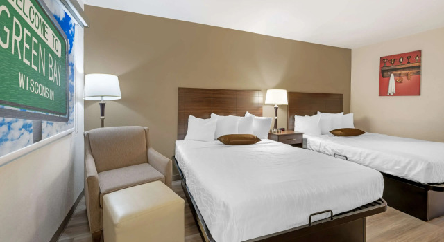Четырёхместный номер Standard Best Western Green Bay Inn and Conference Center