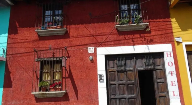 Hotel La Casita de Roca, Book Hotel Hotels in Zacatepeques with Parking, Parking