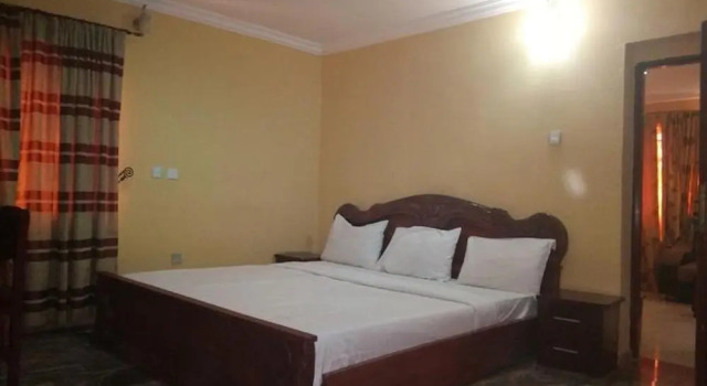 Номер Classic New Gate Lodge & Hospitality Ltd