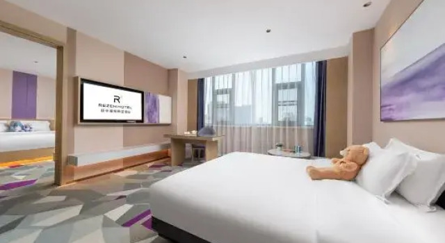 Семейный люкс Rezen Xiyue Hotel (Yangzhou Grand Canal Museum Wanda Plaza)