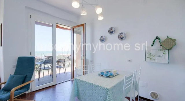 Vela, Terrazza Sul Mare, 2 Camere, Clima E Posto Auto a Soli 50 M Dal Mare! by Alfareal