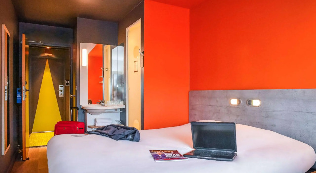 Двухместный номер Standard ibis budget Saint Lô