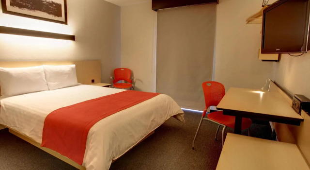 City Express by Marriott Queretaro Jurica, Забронировать Отель Отели Jurica 3 звезды, 3*