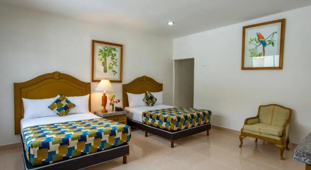 Четырёхместный номер Standard Hotel Embajadores