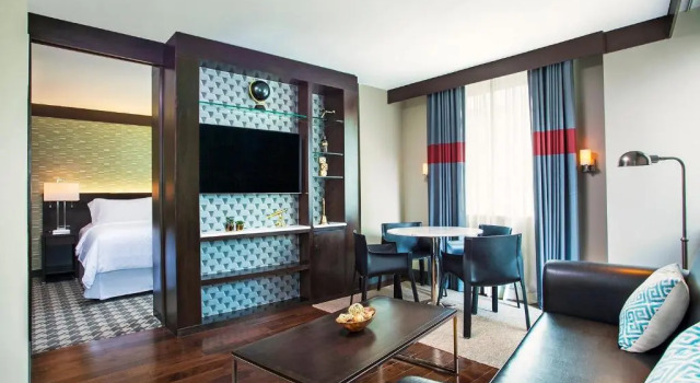 Двухместный люкс Four Points by Sheraton New York Downtown