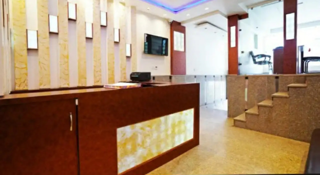 The Atlantic Airport Hotel, Забронировать Отель Отели Нью-Дели с парковкой, Парковка