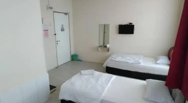 Трёхместный номер Standard Hotel Bestari