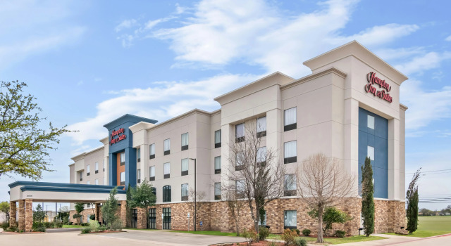 Hampton Inn & Suites Fort Worth/Forest Hill, Забронировать Отель Форест-Хилл Dallas - Fort Worth Metropolitan Area