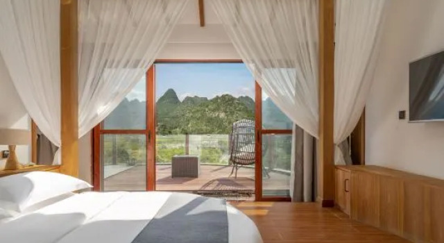 Люкс Deluxe Xingyi Wanfenglin Yuejingwan Hotel