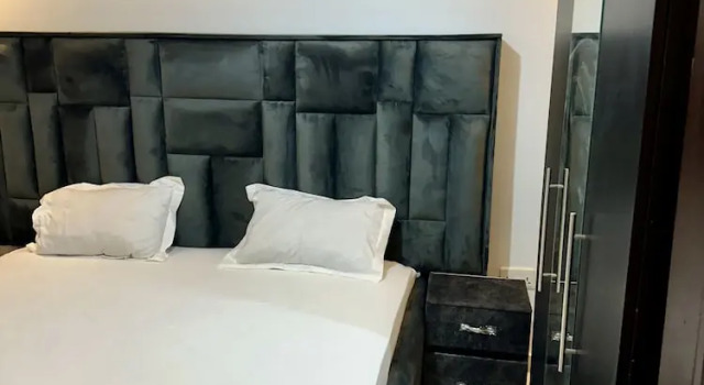 Star Light Apt #3 - The Retreat Apartments