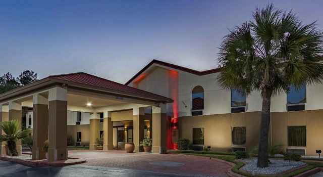 Clarion Pointe Hinesville near Fort Stewart
