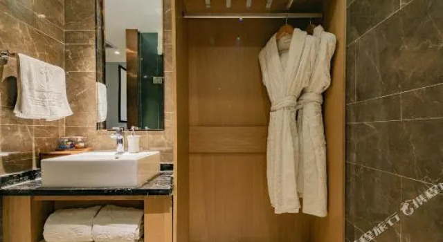 Hao Tai Hotel(metro station store, Fengcheng 5th Road, Xi'an Economic Development Zone), Prenota Hotel Weiyang 