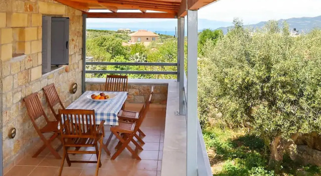 Villa Eleni - Private Pool Retreat near Kardamili, Забронировать Вилла Отели периферийной единицы Мессения с бассейном, Бассейн