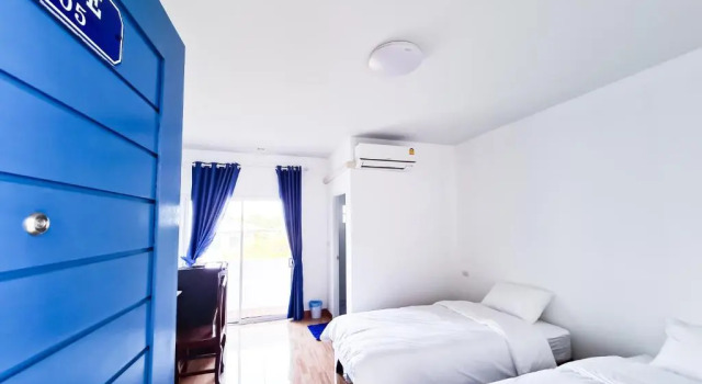 Blue House, Забронировать Отель Ангтхонг Ang Thong Province