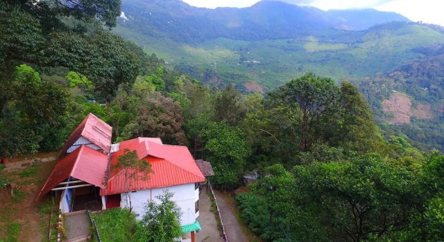 Misty Mansion Resort