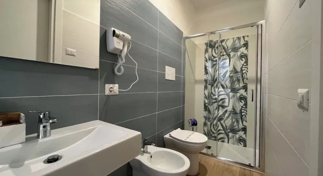 Трёхместный номер Deluxe с балконом и с видом на город Oltremare rooms Agropoli