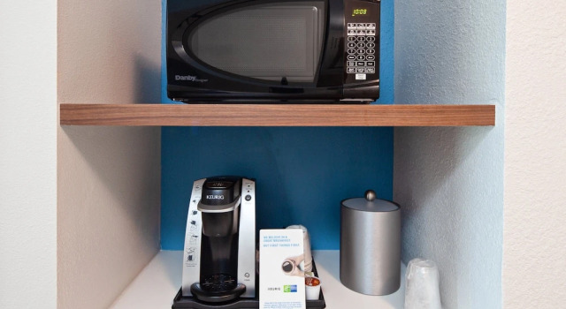 Четырёхместный люкс Holiday Inn Express & Suites Clovis Fresno Area by IHG
