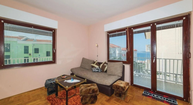 Beautiful Apartment in Okrug Gornji With 2 Bedrooms, Wifi and Outdoor Swimming Pool