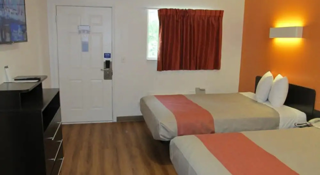 Четырёхместный номер Deluxe Motel 6 Augusta GA Fort Gordon