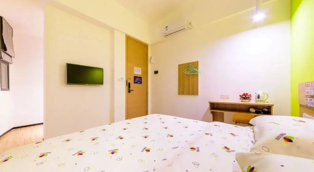 Tee Inn Guangzhou Baiyun International Airport No.1 Branch, Rezerwuj Hotel Baiyun Kanton