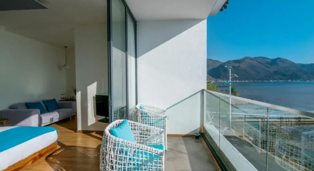 Двухместный номер Standard с балконом и с видом на море Dali Erhai Baishe Seaview Inn