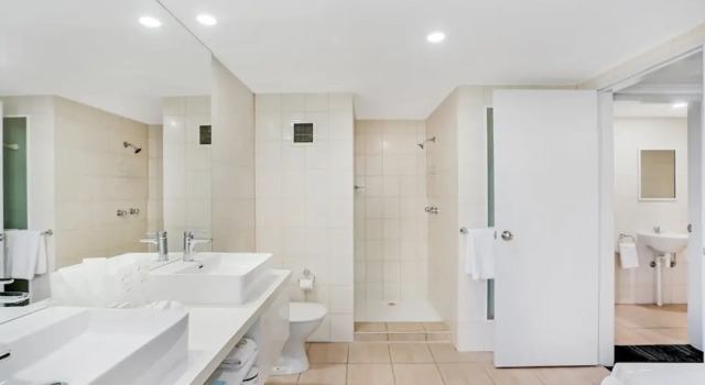 Номер Executive Cairns Sheridan Hotel