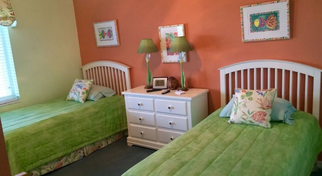 Ocean Condo 3bdrm 404, Prenota Hotel New Smyrna Beach 