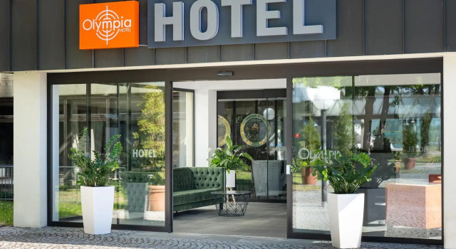 Hotel Olympia Schießanlage, Rezervovat Hotel Hotely v Bavorsko s parkováním, Parkování