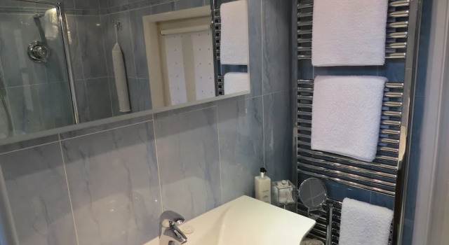 Luxury suite Greyhound Cottage