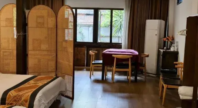 Suite Qingyi Courtyard