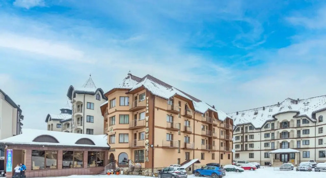 Villa Victoria, Book Villa Sommerhuse i Bukovel Ski, Hytte