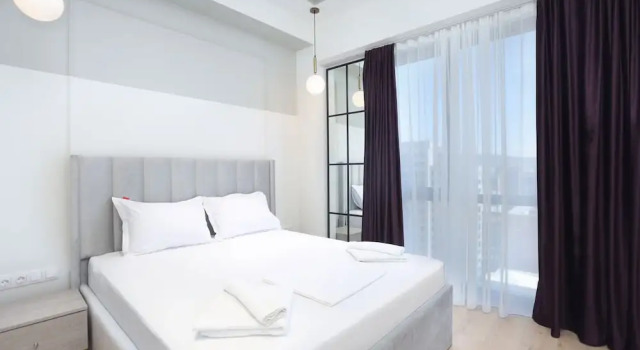 Апартаменты Deluxe Stay Inn на ул. Амиряна, 26/4