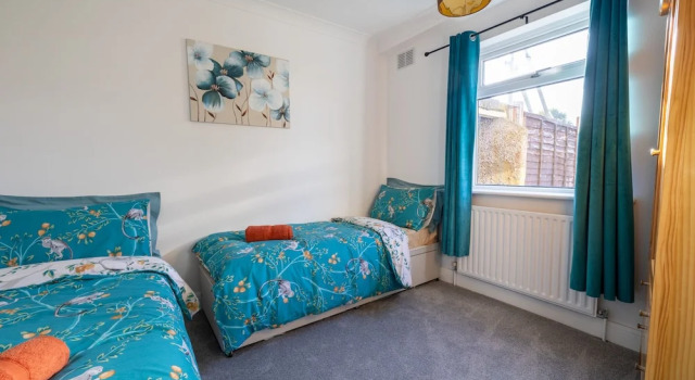 Two Bedroom Apartment in Dartford, Varaa Huoneisto Asunnot kohteessa Merseyside, Huoneisto