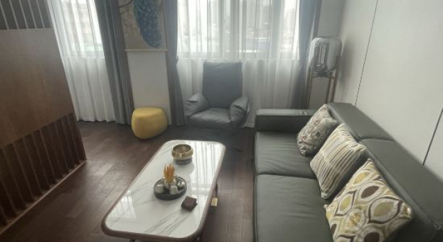 Люкс Deluxe Rongfengge Homestay (Yingtan South Station)