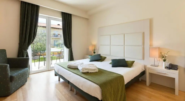 Двухместный номер Comfort Leonardo Hotel Lago di Garda - Wellness and Spa