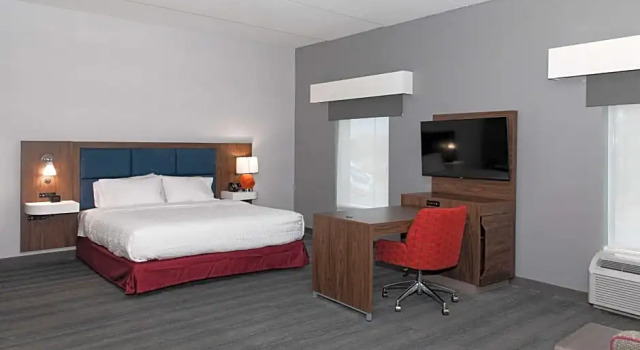 Двухместная Studio Suite Accessible Hampton Inn & Suites Charlotte Steele Creek Road, NC