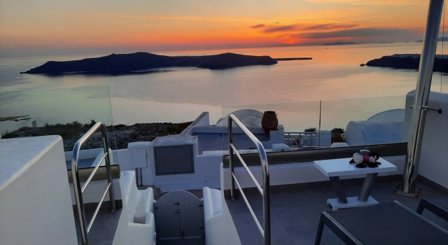 Люкс с видом на море Vitsentzos Suites