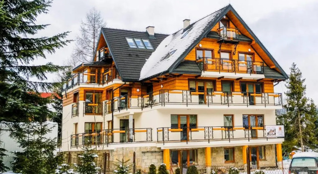 Apartamenty Pod Niedźwiedziem II, Book Apartment Hotels in Tatras with Parking, Parking