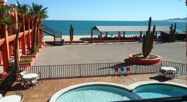 Номер Comfort San Felipe Beach Hotel