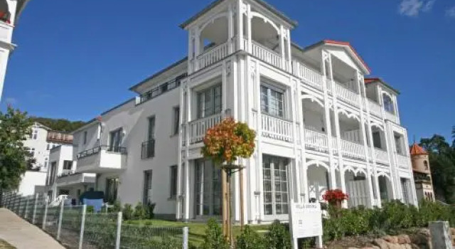 Villa Annika - Ferienwohnung 10 mit Westbalkon
