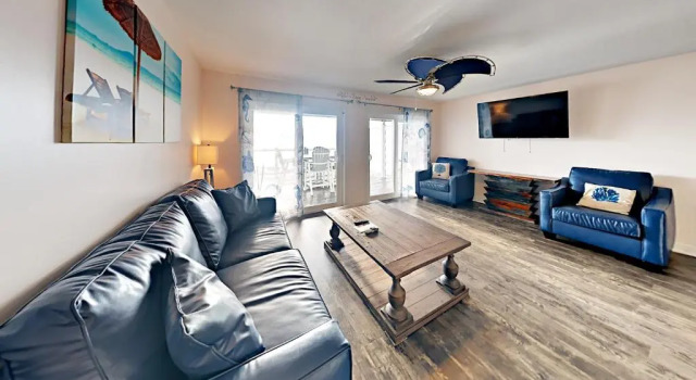Put-in-Bay Waterfront Condo #105, Buchen Sie Hotel Lake Erie Islands USA