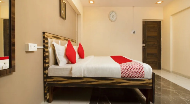 Hotel The Star, Забронировать Отель Панвель Mumbai Region, рядом с Железнодорожная станция Панвел