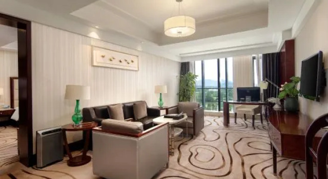 Люкс Superior White Horse Lake Jianguo Hotel